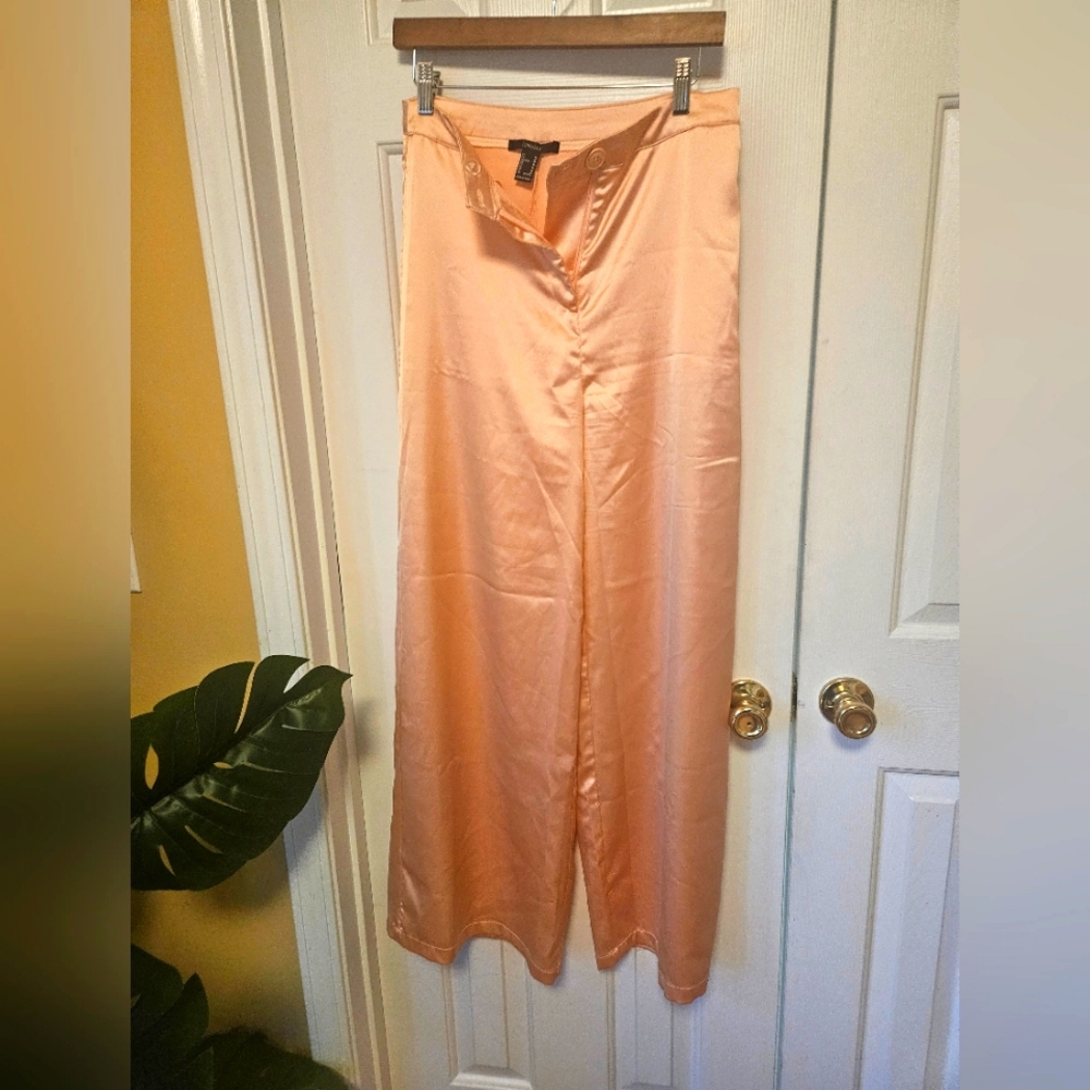 Forever 21 Satin Wide-Leg Trousers in Peach